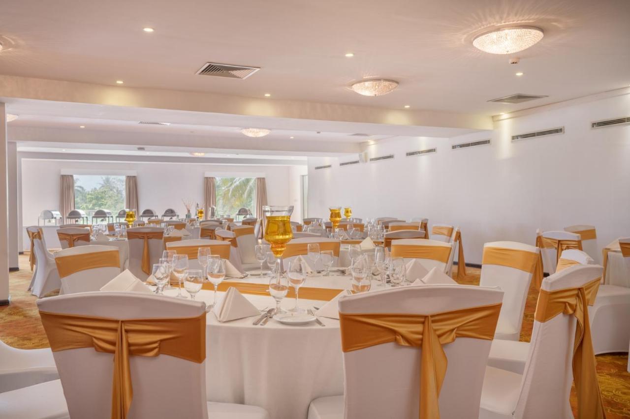 Citrus Waskaduwa Hotel Bentota Ngoại thất bức ảnh