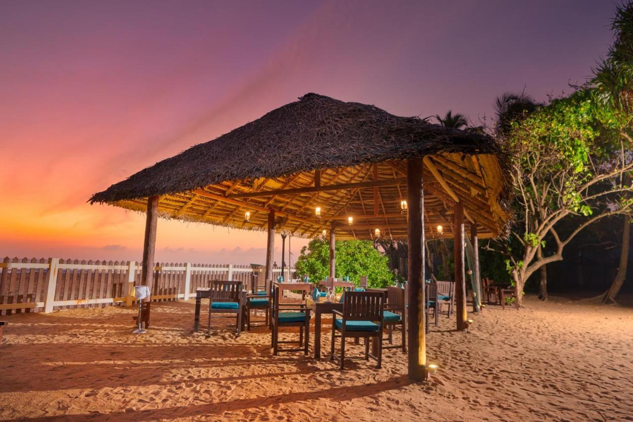 Citrus Waskaduwa Hotel Bentota Ngoại thất bức ảnh