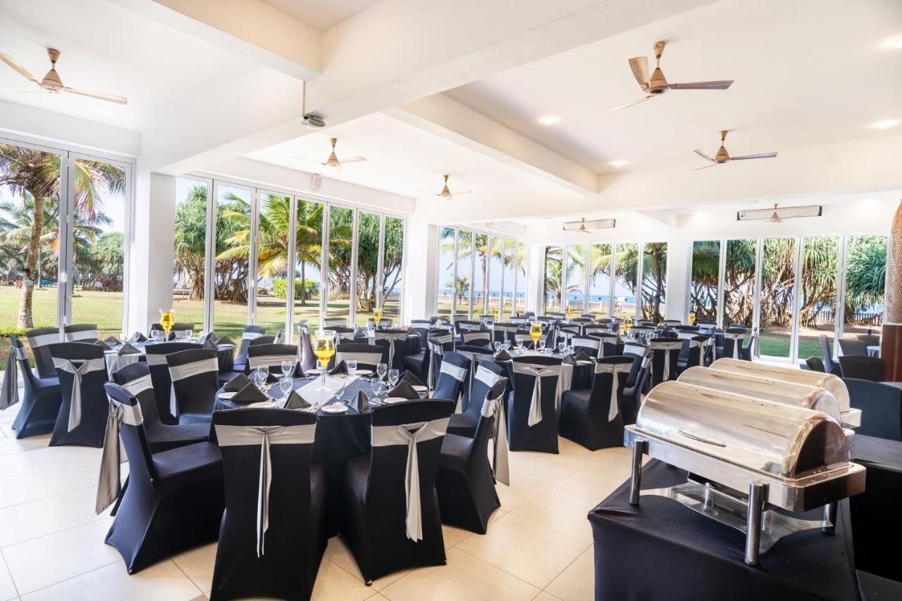 Citrus Waskaduwa Hotel Bentota Ngoại thất bức ảnh